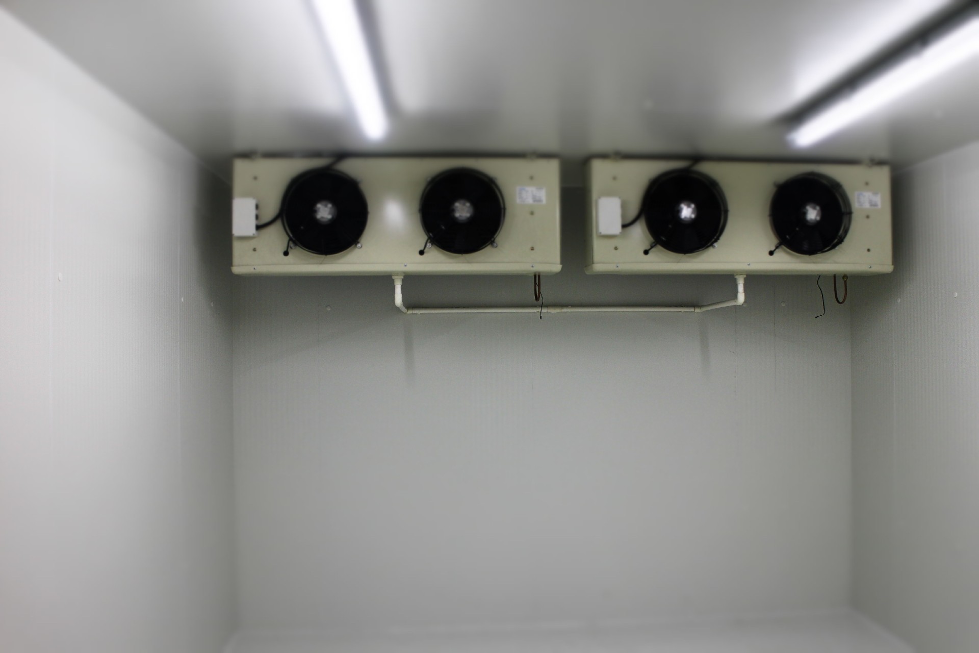 學校建設500m3實驗室冷藏庫投資費用需要多少錢？